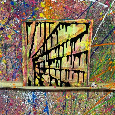 Quadratische Leinwand, frei bemalt mit bunten Farben